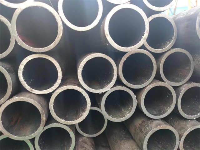 徐州10#结构用无缝钢管